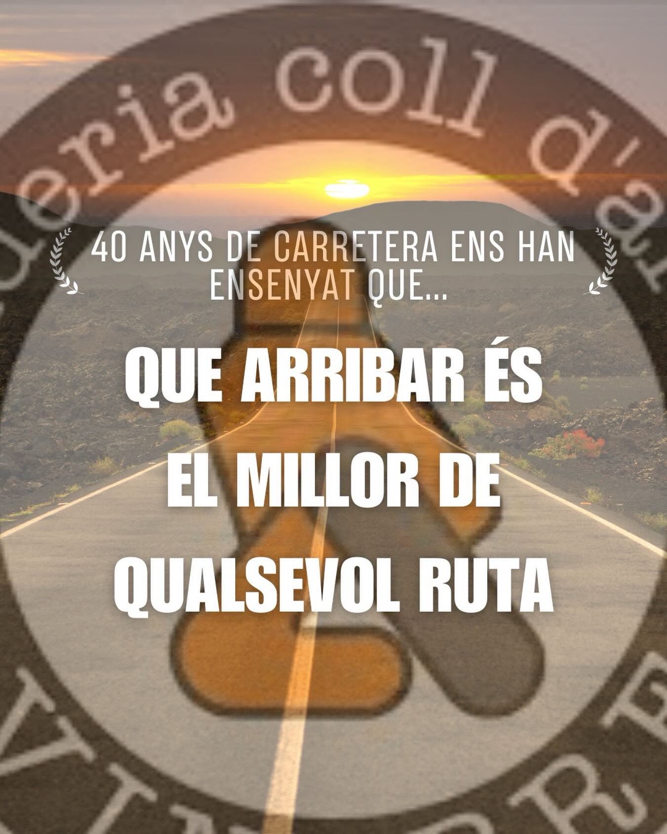 🏍️ QUAN ARRIBA EL BON TEMPS…
Les carreteres s’obren, les jaquetes surten de l’armari i les ganes de posar quilòmetres tornen amb força.
Però abans de sortir, un parell de coses que 40 anys de carretera ens han ensenyat:
🔧 Revisa la roba — que la jaqueta i el casc estiguin en bon estat. No hi ha look més motard que anar ben protegit.
🛞 Mira les rodes — pressió i estat del dibuix. Són l’únic contacte amb l’asfalt.
☀️ I recorda que després de l’hivern, la carretera també necessita la seva posada a punt — vigila el ferm els primers dies de bon temps.
40 anys de carretera ens han ensenyat que arribar és el millor de qualsevol ruta. 🔥
Seguim fent camí. Ens veiem a la carretera!
#EscuderiaCollDArruix #SegutatAmMotor #Vinebre